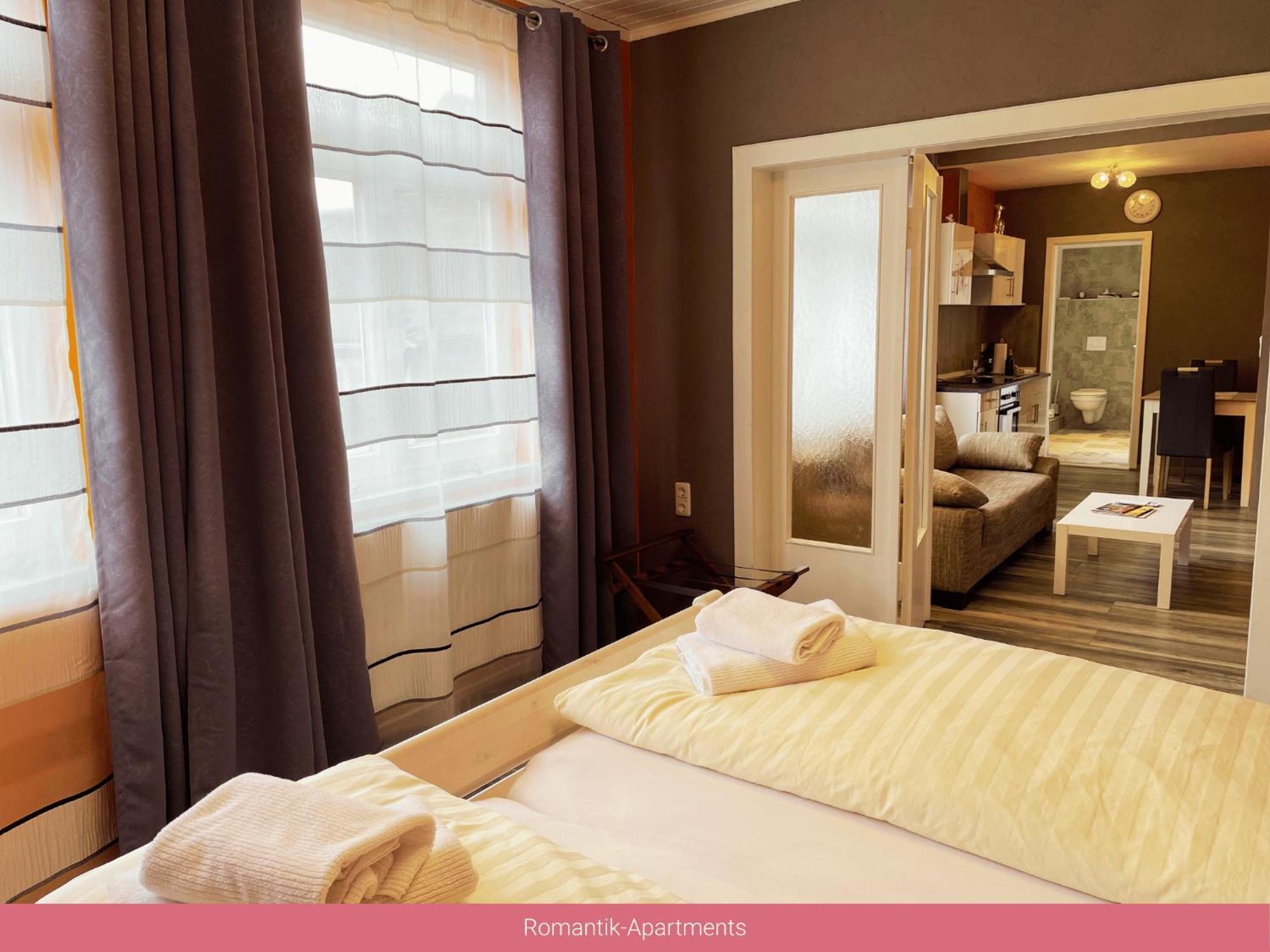Trattoria & Apartments - Casa Da Enzo Goslar Room photo